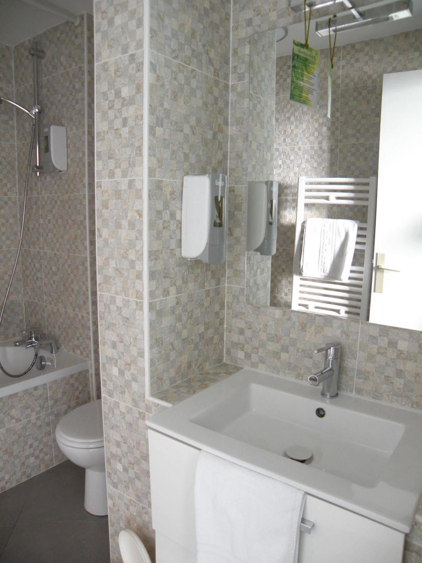 Aquitain Hotel Gare Saint-Jean Бордо Экстерьер фото